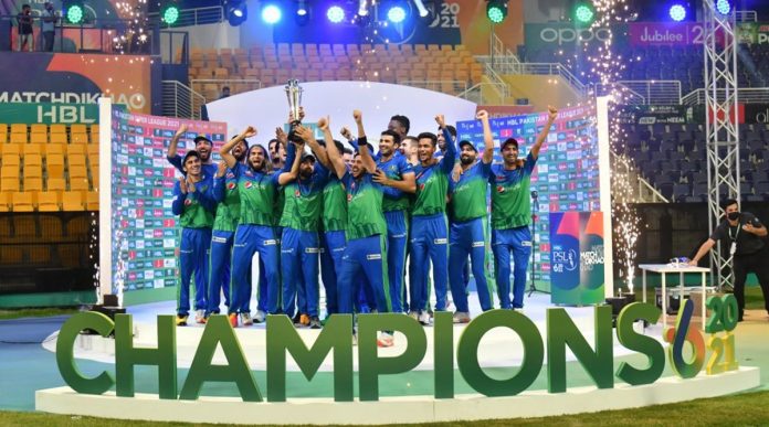 image showing multan sultans celebration after winning psl trophy