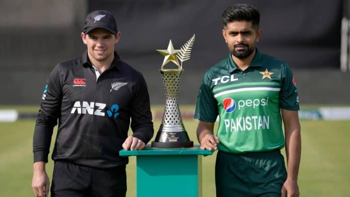 image showing babar azam and tom latham exploring t20 trophy for PAK vs NZ t20 series